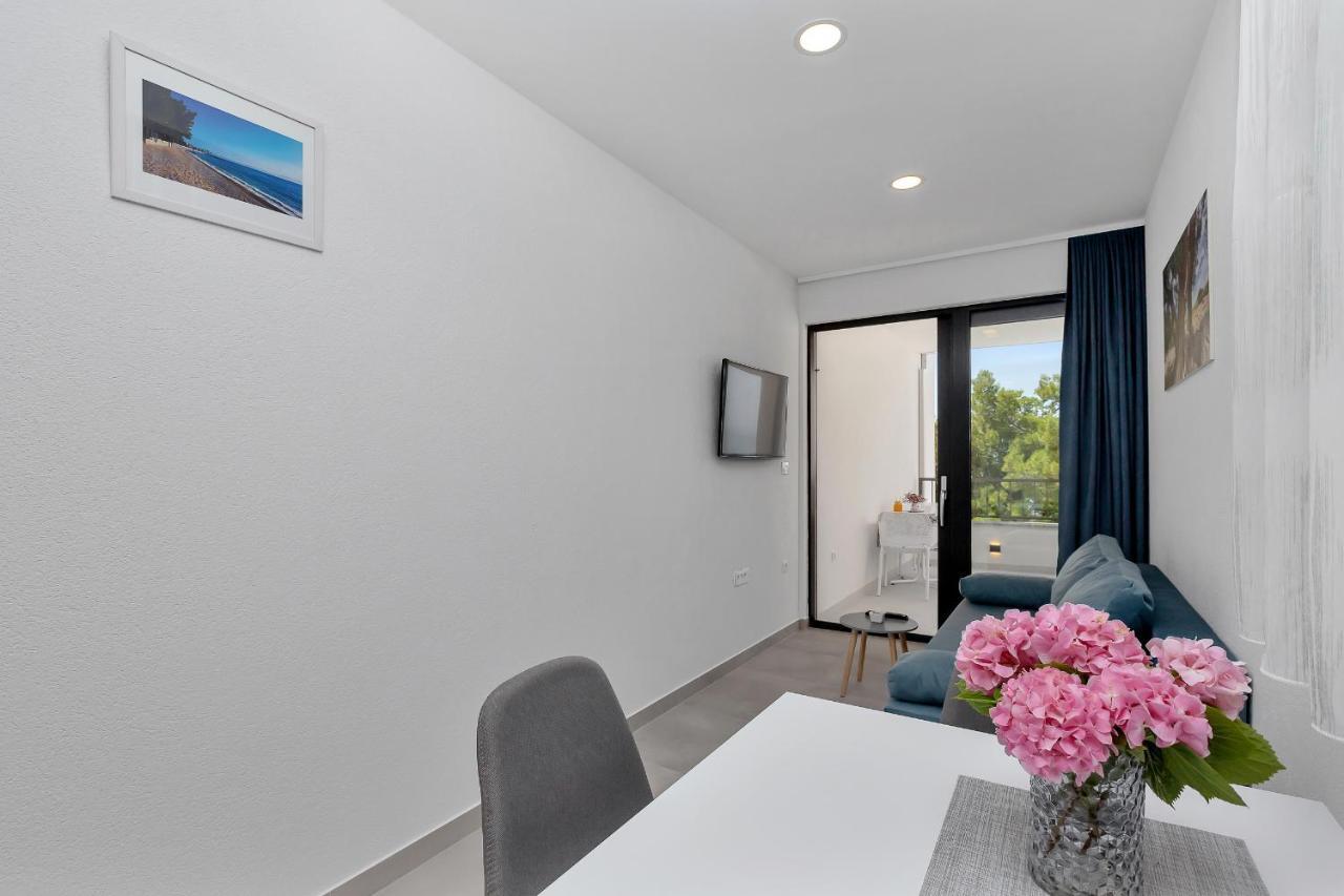 Central Beach Apartments Tučepi エクステリア 写真