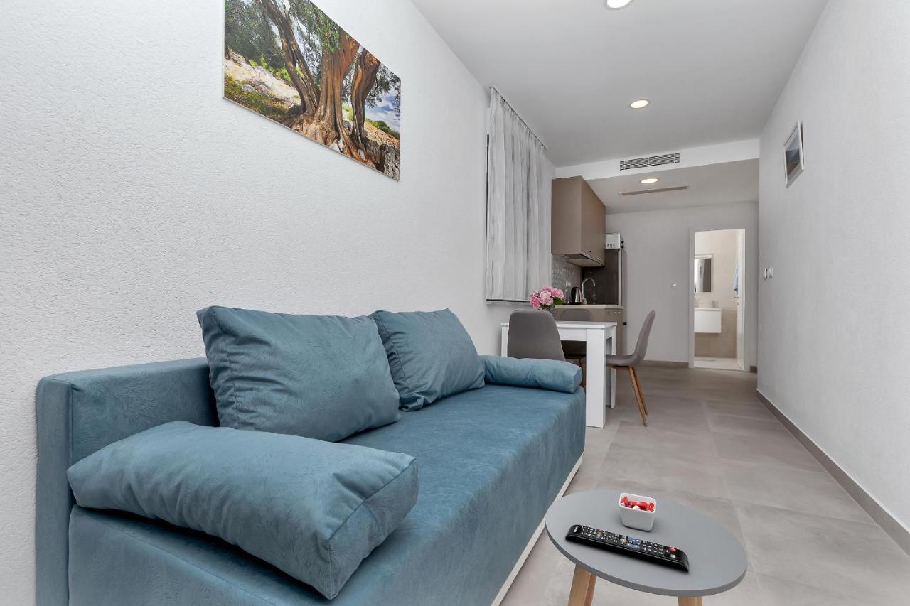 Central Beach Apartments Tučepi エクステリア 写真