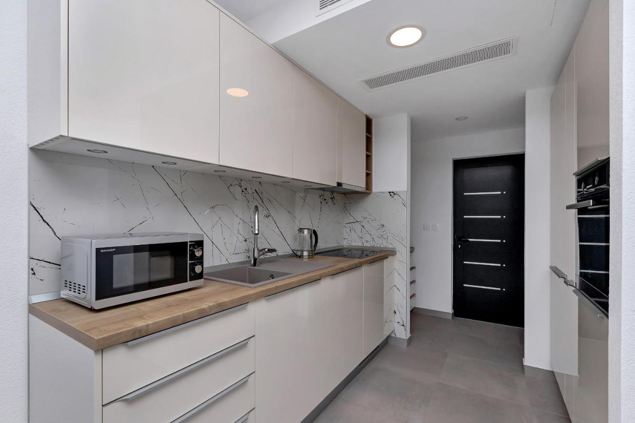 Central Beach Apartments Tučepi エクステリア 写真