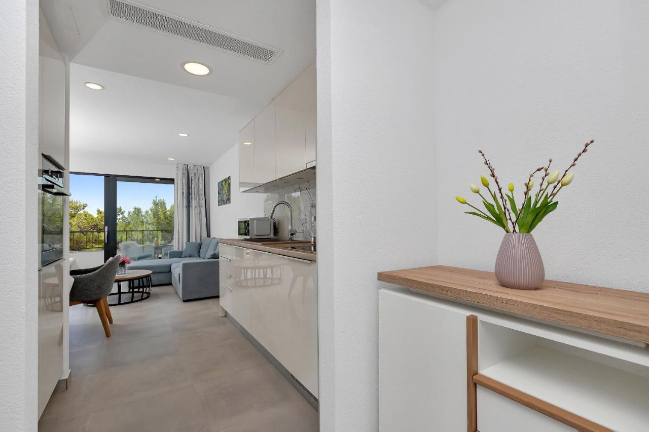 Central Beach Apartments Tučepi エクステリア 写真