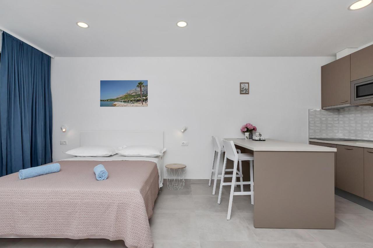 Central Beach Apartments Tučepi エクステリア 写真
