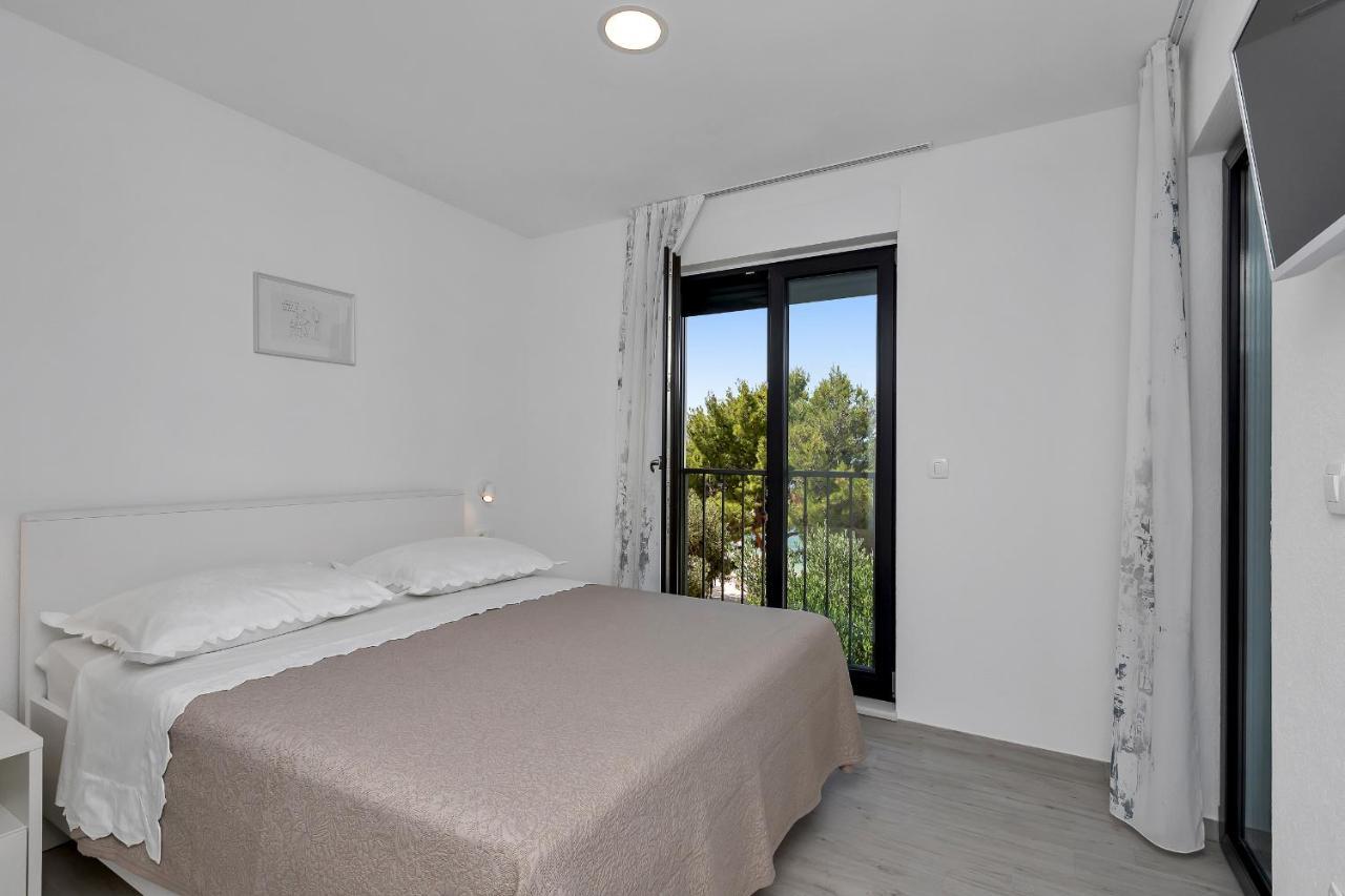 Central Beach Apartments Tučepi エクステリア 写真